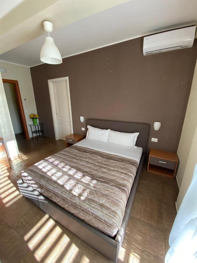 Nick & Santo'S Holiday Homes B&B Giardini-Naxos Exterior foto